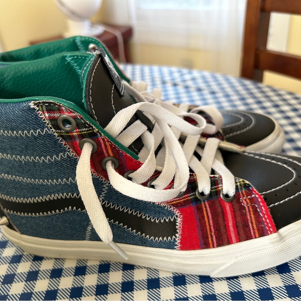 Vans High-Top Sneakers - Black, Red, Green punk ! - Picture 3 of 9